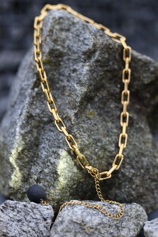 Oval Plaque Necklace