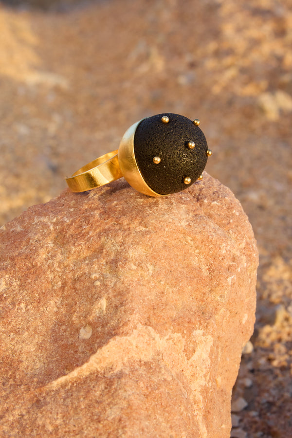 Peisinoe Sphere Pins Ring