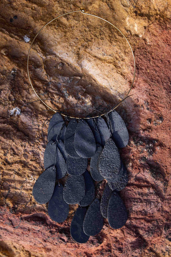 Peisinoe Petal Necklace