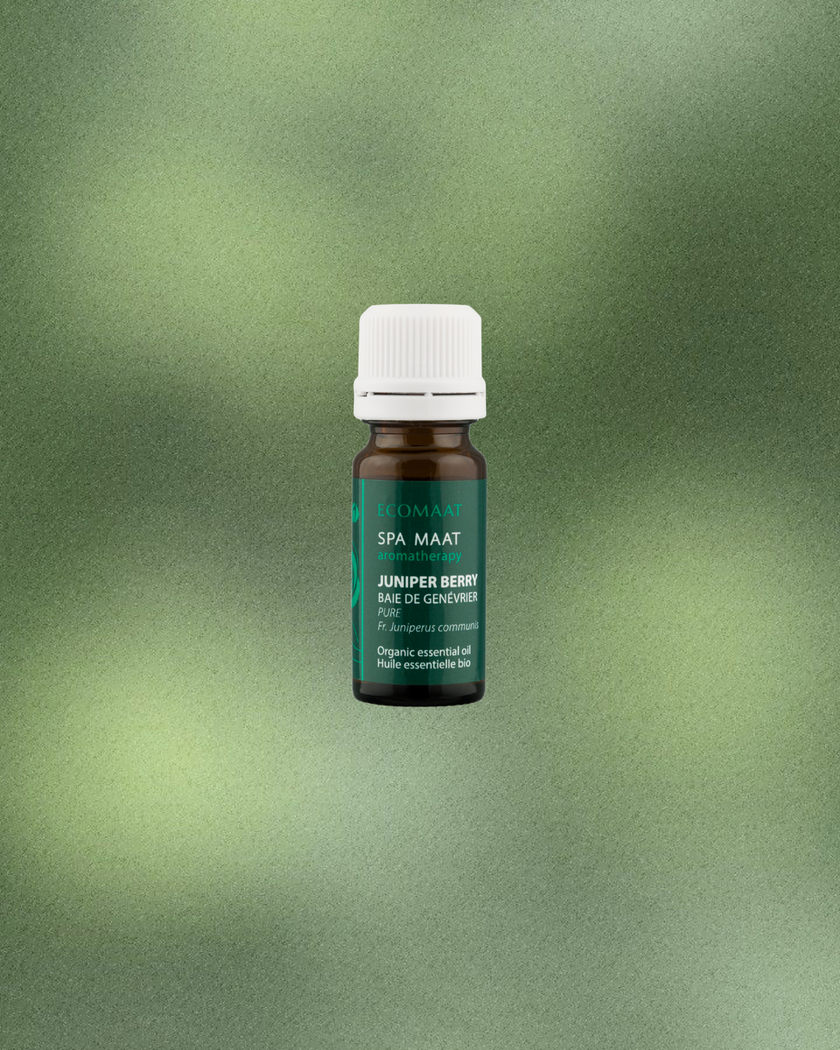 100% organic Juniper essential oil (Juniperus communis) in a 10ml glass bottle, used for detoxifying skincare, purifying pores and supporting oily and problematic skin when diluted in carrier oil.